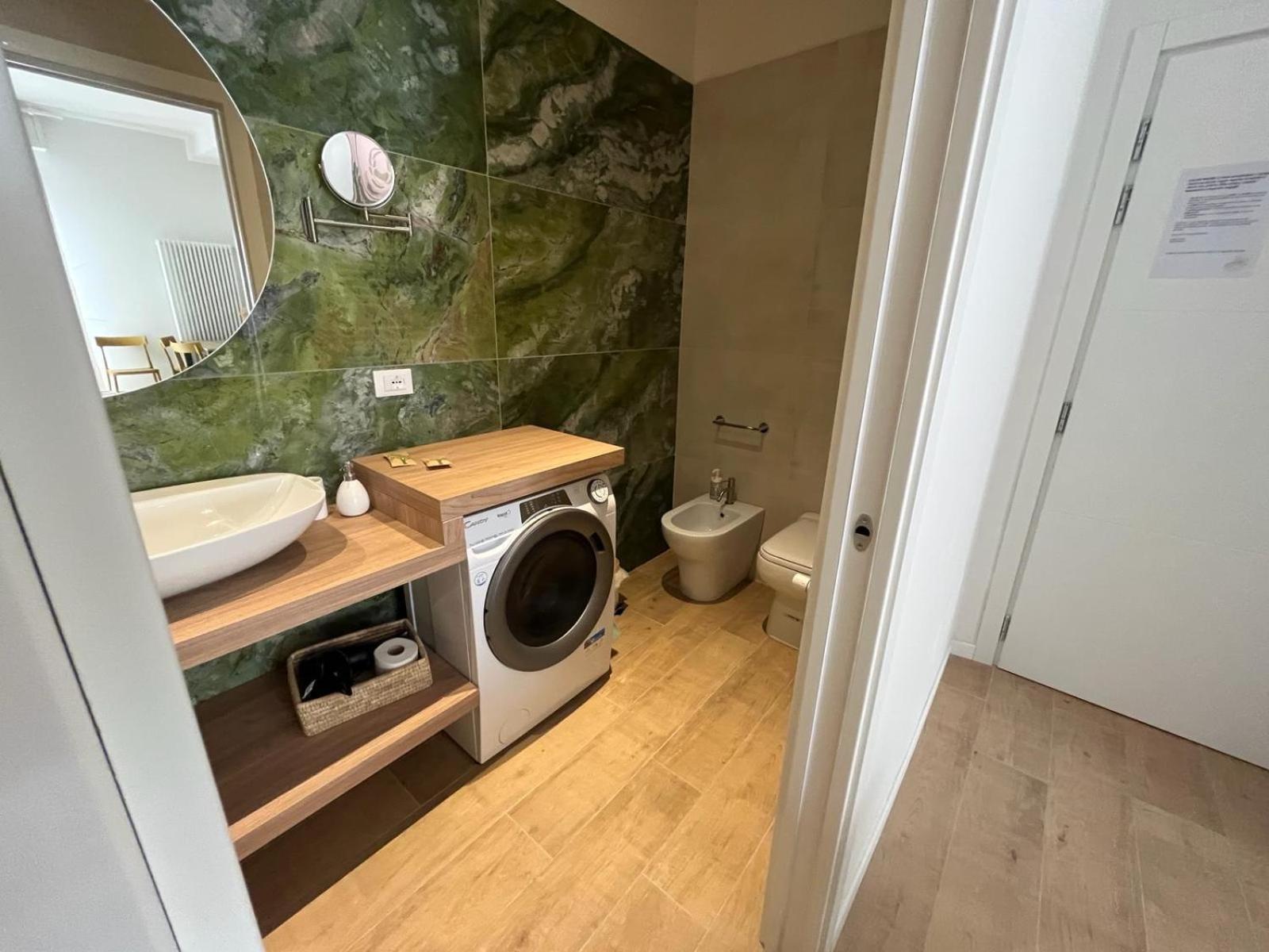 Calari Rooms - Monolocale Bolonia Zewnętrze zdjęcie