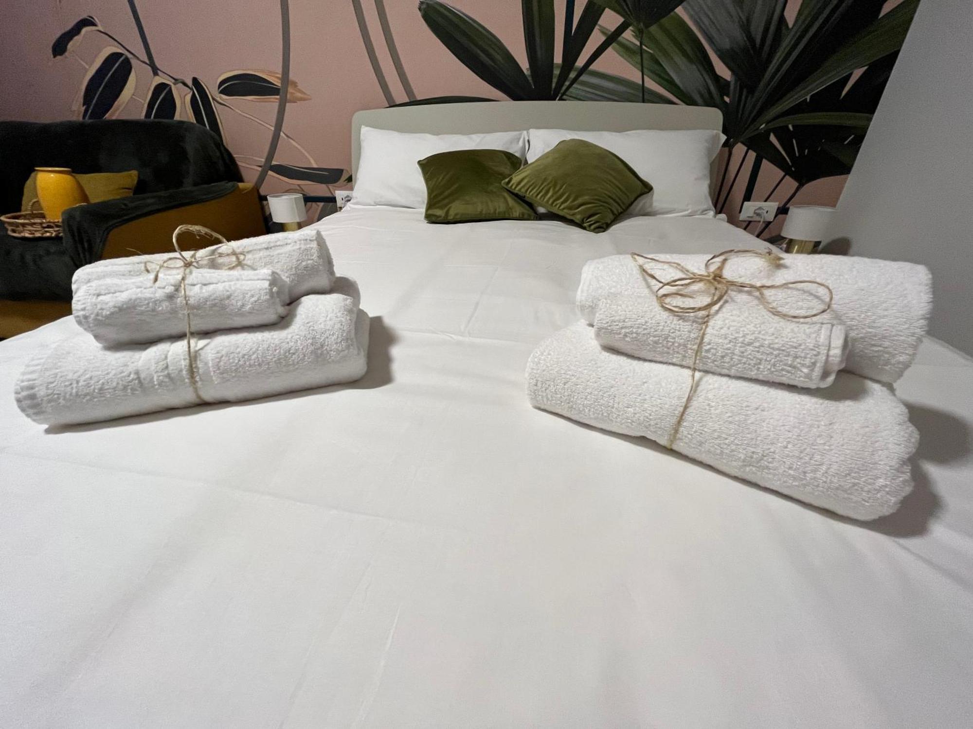 Calari Rooms - Monolocale Bolonia Zewnętrze zdjęcie